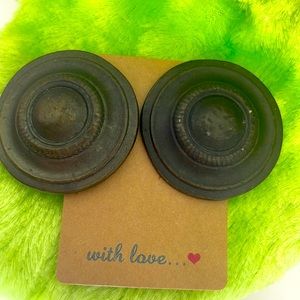 Big clips button earrings